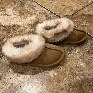 Target Tan Kids Slippers with Faux Fur